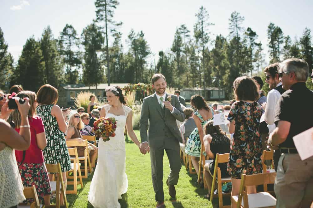 10_sunriver_bend_oregon_backyard_wedding