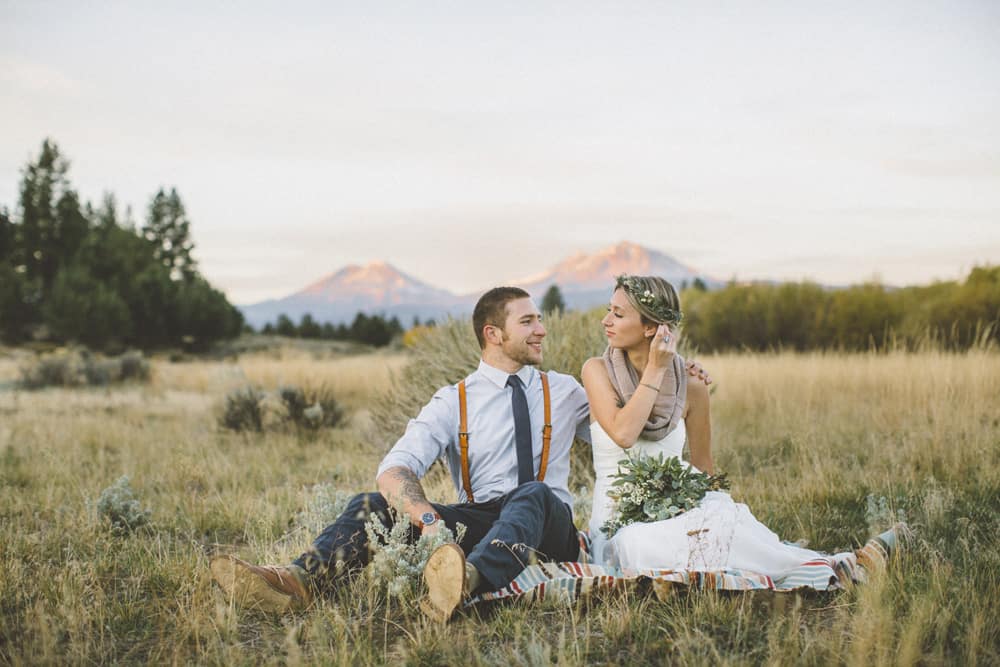 stylish mountain meadow elopement central oregon victoria carlson photography 0018