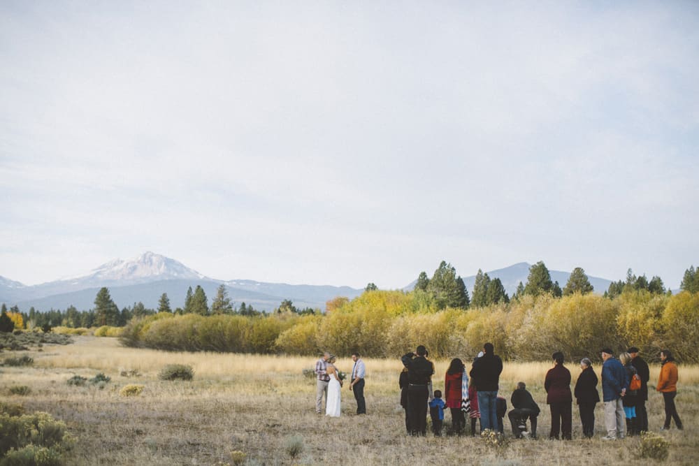 stylish mountain meadow elopement central oregon victoria carlson photography 0045