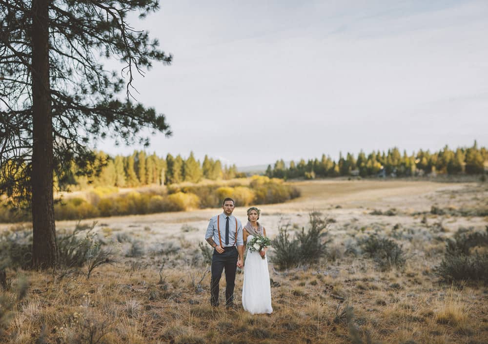 stylish mountain meadow elopement central oregon victoria carlson photography 0055