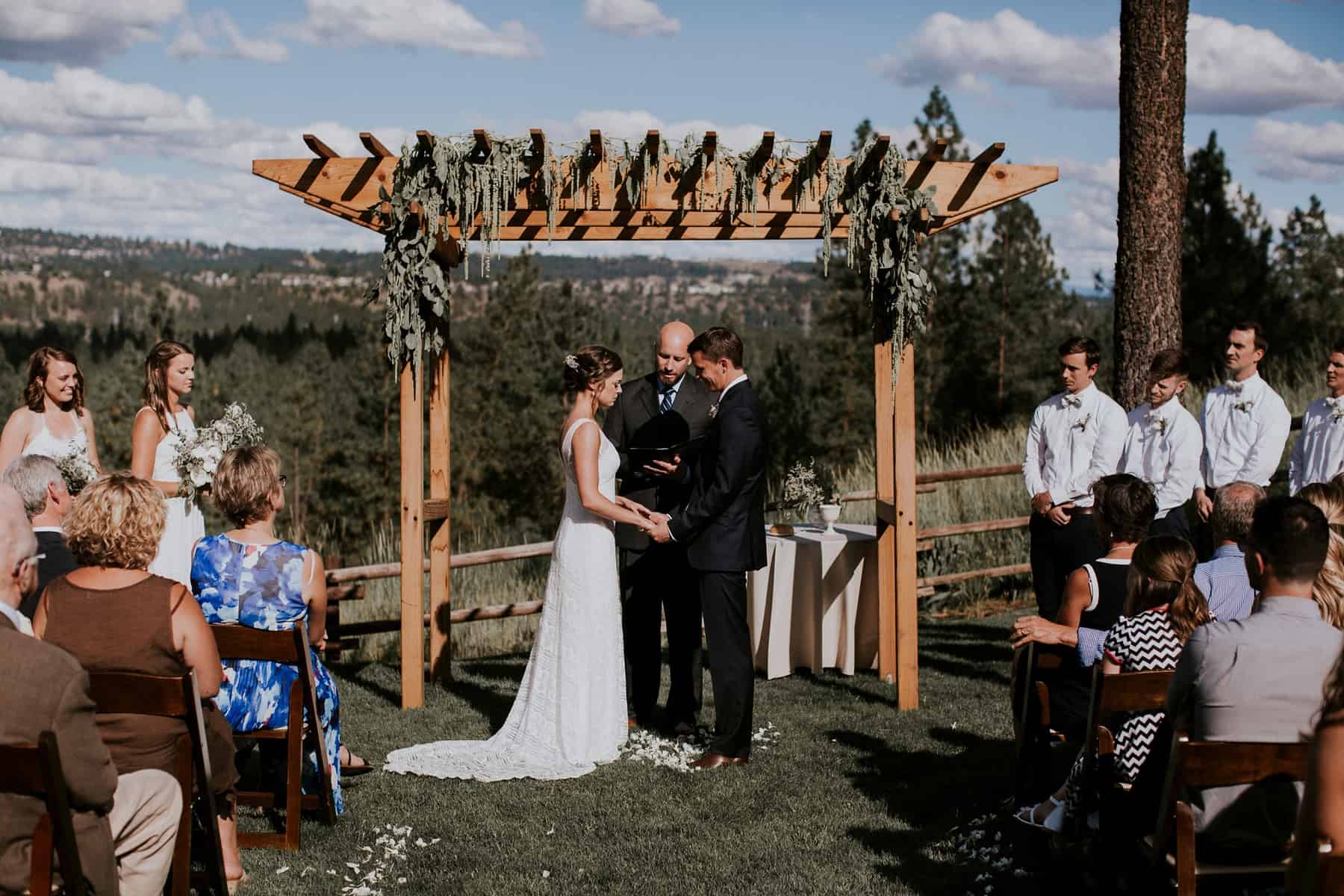 maisie-morgan-spokane-washington-pacific-northwest-backyard-wedding-00035