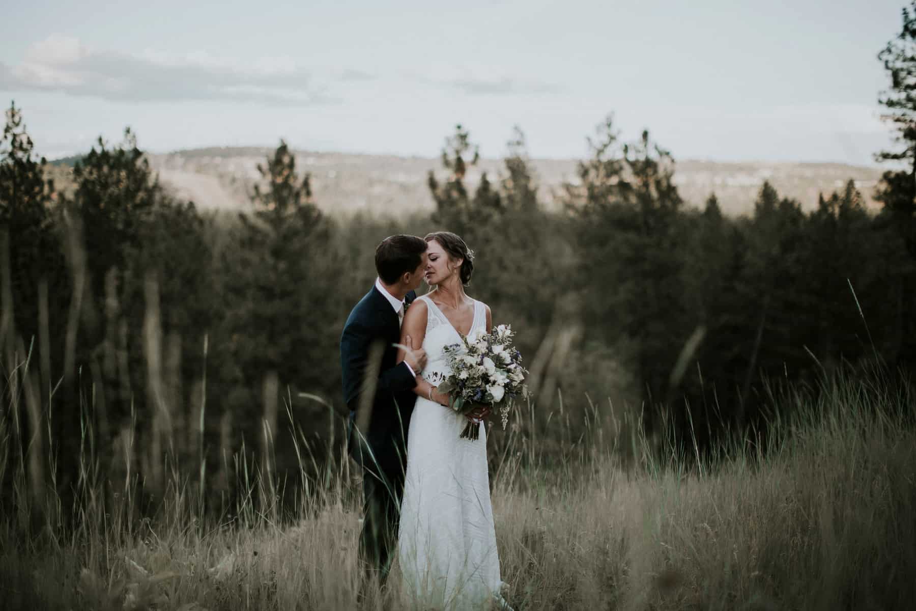 maisie-morgan-spokane-washington-pacific-northwest-backyard-wedding-00053
