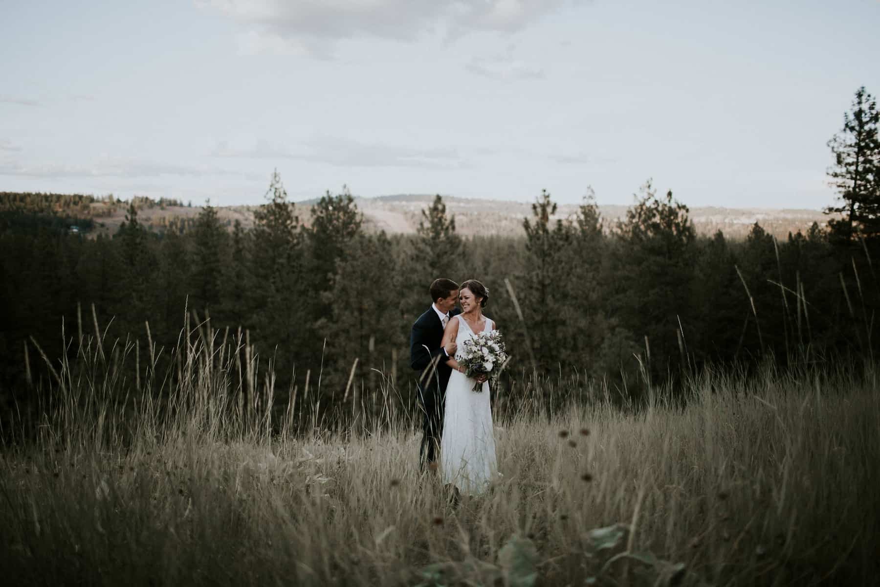 maisie-morgan-spokane-washington-pacific-northwest-backyard-wedding-00054